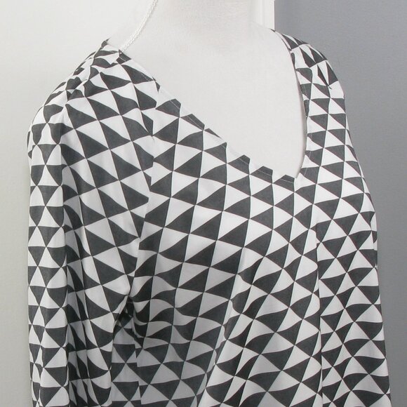 Worthington Black/White Checker Pattern Pull Over Blouse Size Medium - Picture 6 of 7